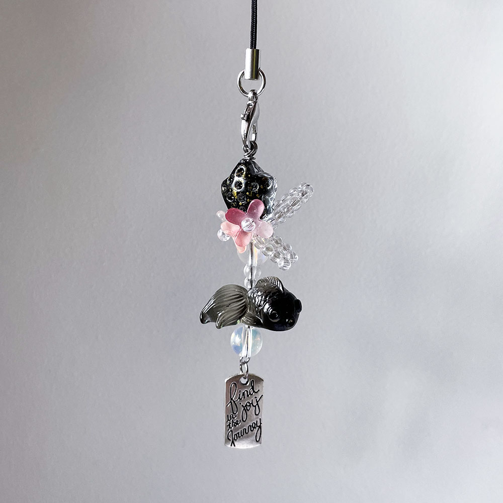 Black Goldfish Phone Charm Cha - Fashion Backpack Women incelemesi ve fiyatı